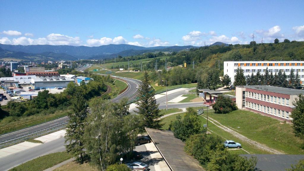 City Hotel B&B, Reception 24 7, 800M Od-From R1, Free Parking Banská Bystrica Exterior foto